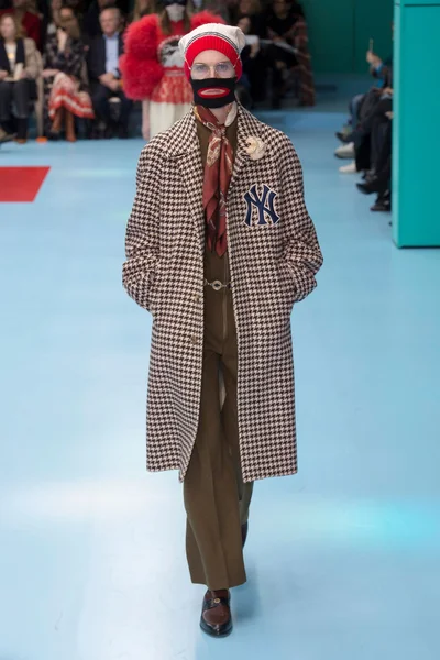 Look 36